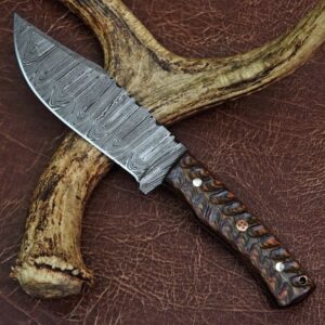 Damacus Hunting Knife - Rosewood Handle